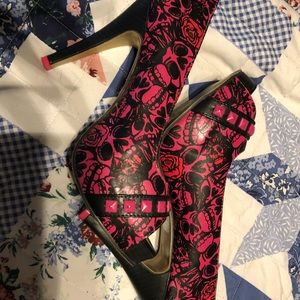 Just Fab Pink Skull Heels